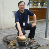 Zhong-Cheng Liang 